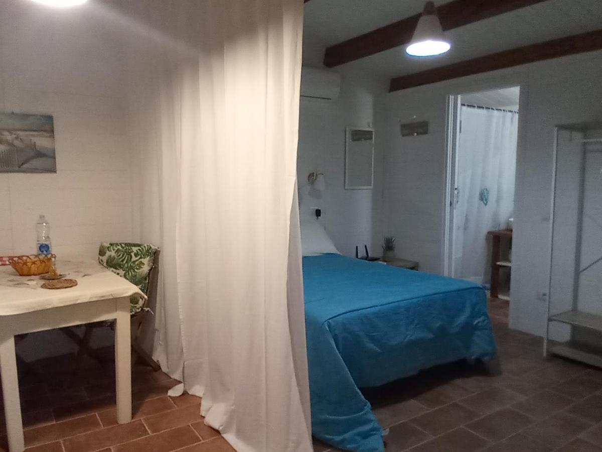 Domus Antiga Appartamenti San Giovanni Suèrgiu Екстериор снимка